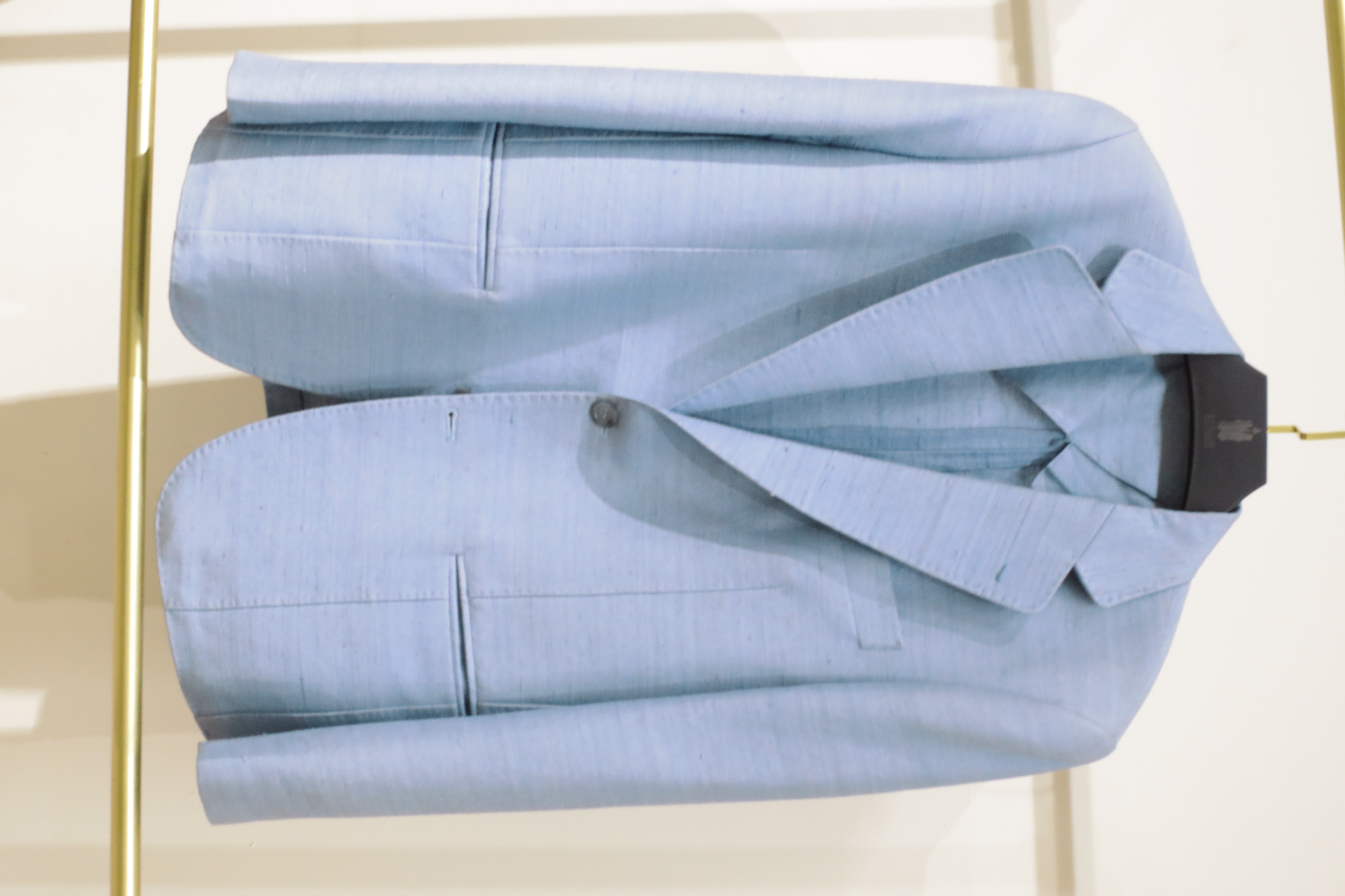 Light blue tailored suit on a mannequin | Suit xanh nhạt may đo trên mannequin